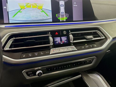 Used 2020 BMW X6 xDrive40i w/ M Sport Package image 14