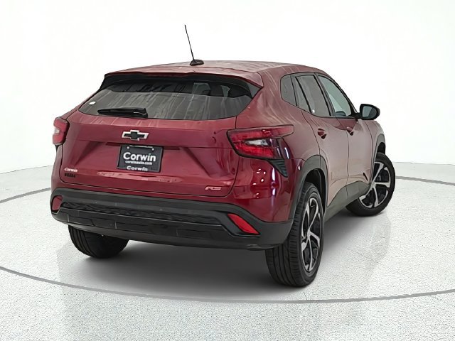 Used 2025 Chevrolet Trax RS w/ Driver Confidence Package FWD image 5