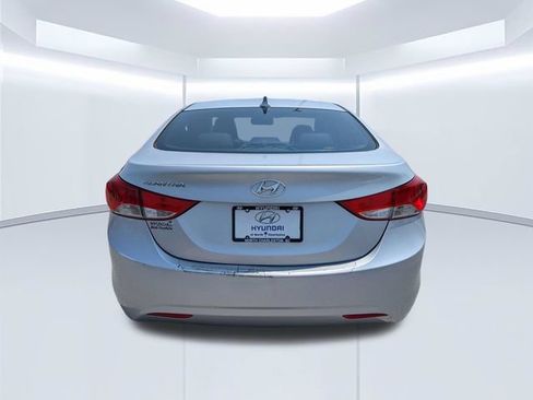 Used 2012 Hyundai Elantra GLS w/ Preferred Pkg 3 FWD image 6