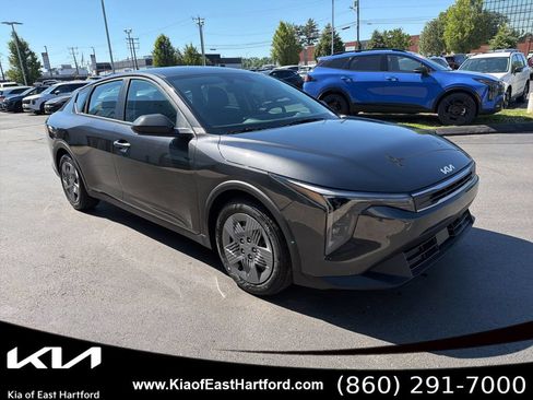New 2026 Kia K4 FWD image 5