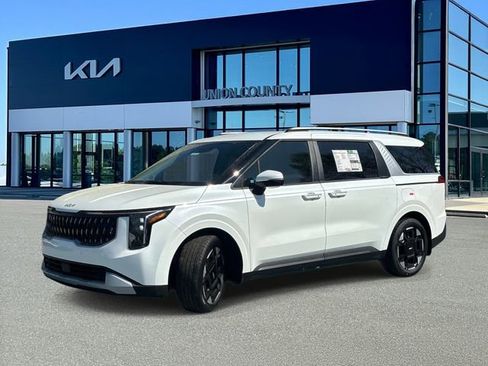 New 2026 Kia Carnival EX FWD image 3