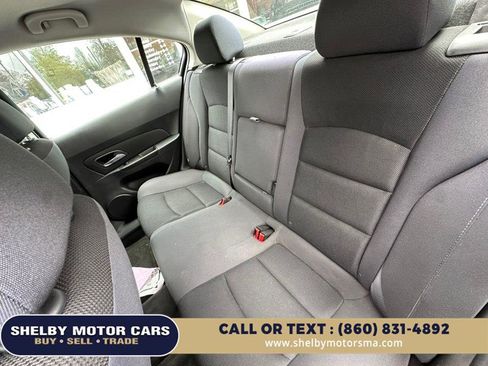 Used 2015 Chevrolet Cruze LT FWD image 16
