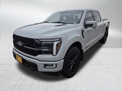Used 2024 Ford F150 Platinum w/ FX4 Off-Road Package AWD/4WD image 3