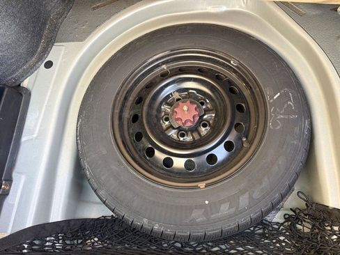 Used 2002 Toyota Camry LE image 27