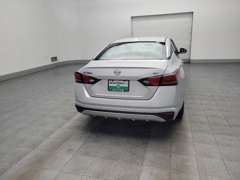 Used 2024 Nissan Altima 2.5 SV image 7