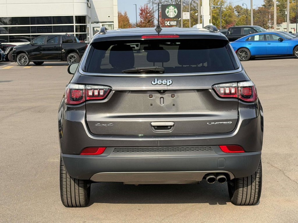 Used 2019 Jeep Compass Limited AWD/4WD image 5