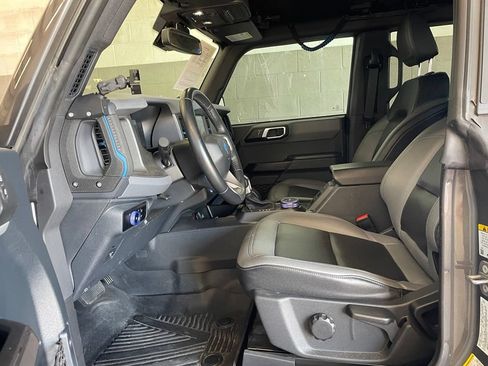Used 2024 Ford Bronco Black Diamond AWD/4WD image 10