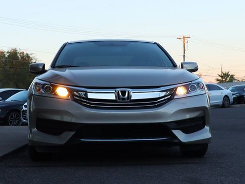 Used 2016 Honda Accord LX image 17