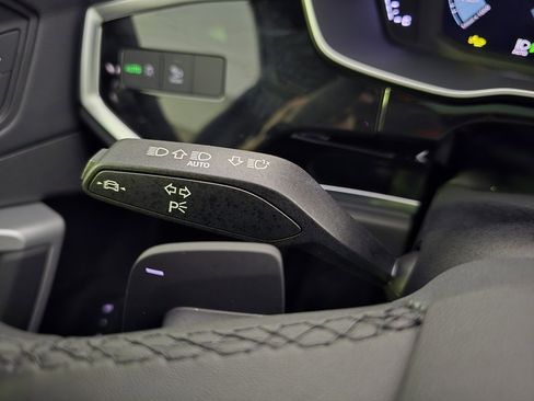 Certified 2025 Audi Q3 2.0T Premium w/ Convenience Package image 19