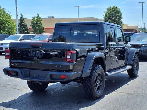 New 2025 Jeep Gladiator Sport image 7