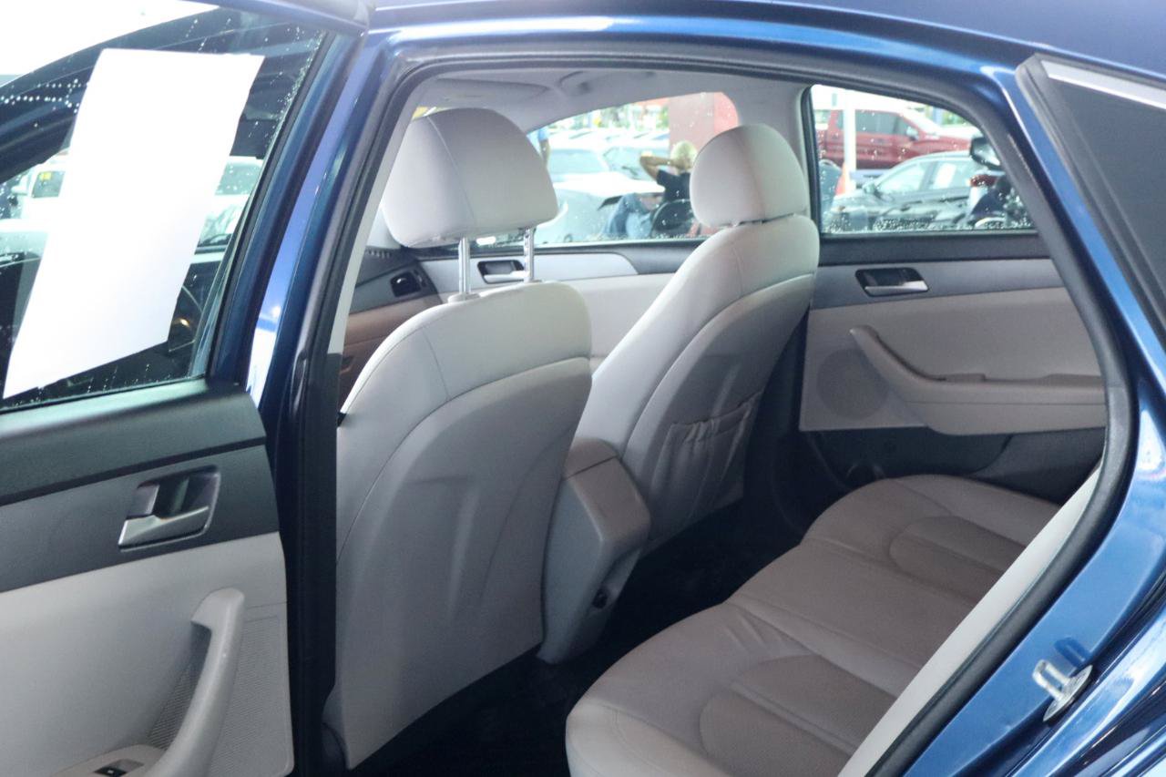 Used 2018 Hyundai Sonata SE FWD image 29