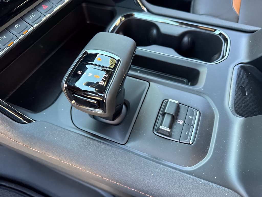 New 2026 GMC Sierra 1500 AT4 w/ Technology Package AWD/4WD image 18