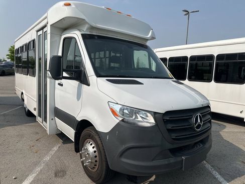 Used 2022 Mercedes-Benz Sprinter 3500 image 40