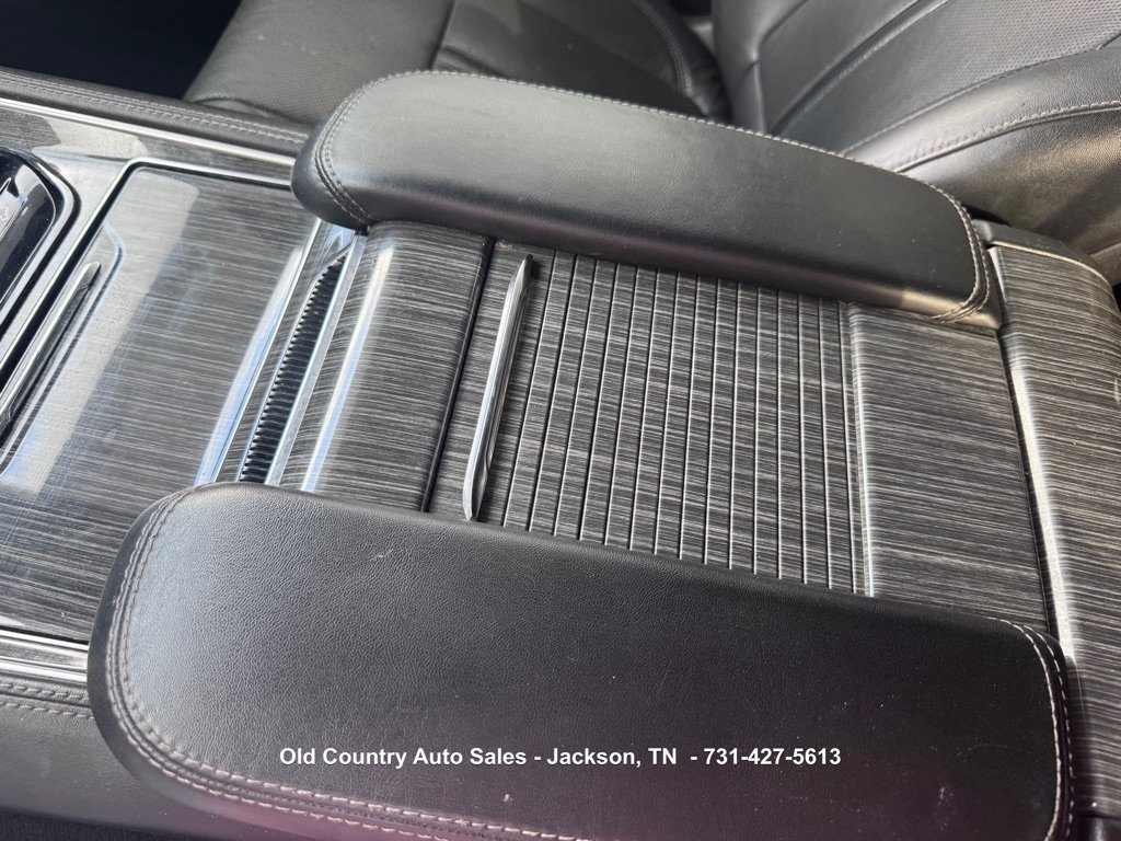 Used 2022 Jeep Wagoneer Series III AWD/4WD image 42