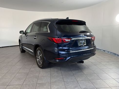 Used 2017 INFINITI QX60 Luxe w/ Premium Plus Package AWD/4WD image 3