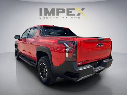 Used 2026 Chevrolet Silverado EV Trail Boss AWD/4WD image 3