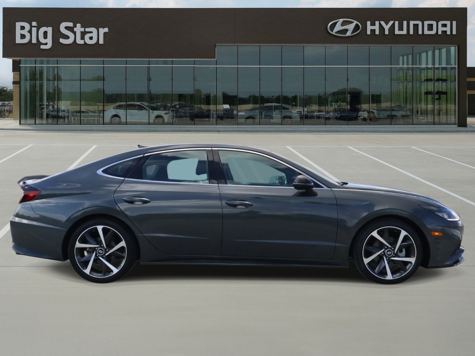 Used 2022 Hyundai Sonata SEL Plus w/ Cargo Package FWD image 5