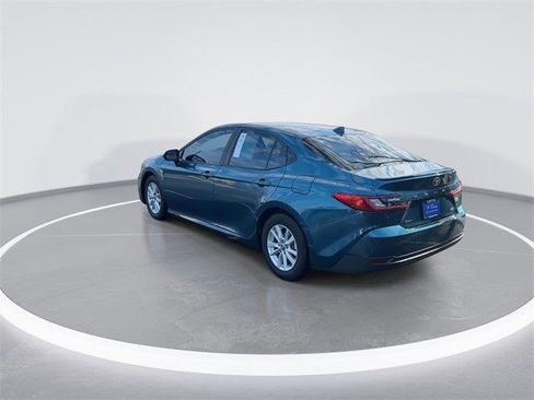 Used 2025 Toyota Camry LE w/ Convenience Package FWD image 5
