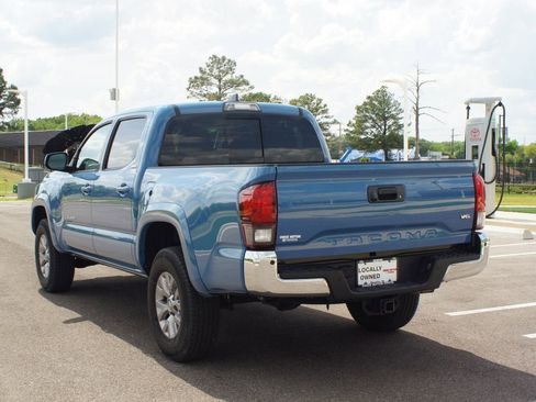 Used 2019 Toyota Tacoma SR5 RWD image 14