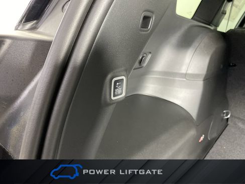 New 2026 Jeep Cherokee Overland image 32