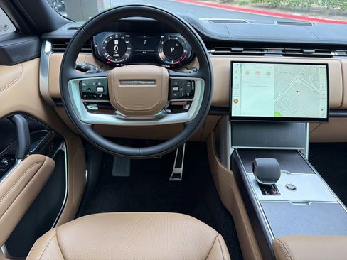 New 2026 Land Rover Range Rover SE image 28