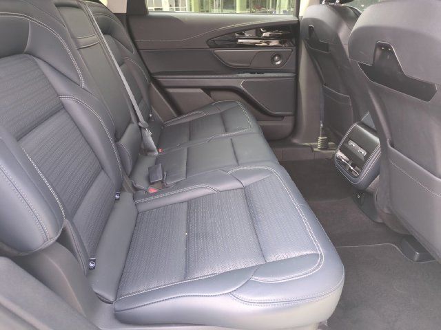 Used 2025 Lincoln Nautilus Reserve AWD/4WD image 26