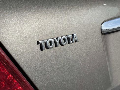 Used 2006 Toyota Camry LE image 9