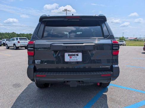 New 2026 Toyota 4Runner TRD Off-Road Premium w/ Tow Technology Package AWD/4WD image 3