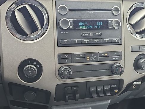 Used 2014 Ford F250 XLT w/ Advanced Security Group image 37