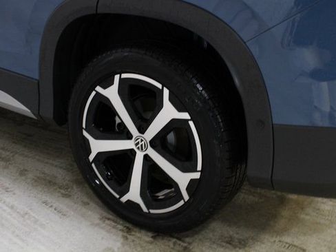 New 2026 Volkswagen Tiguan SE image 29