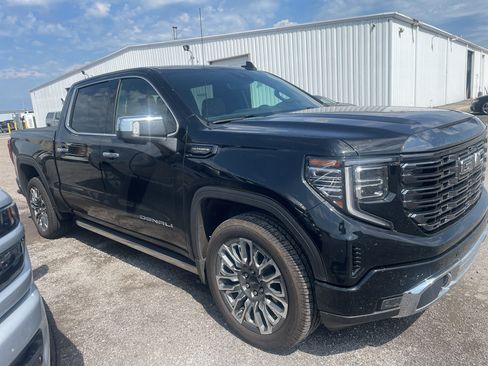 Used 2024 GMC Sierra 1500 Denali Ultimate AWD/4WD image 3
