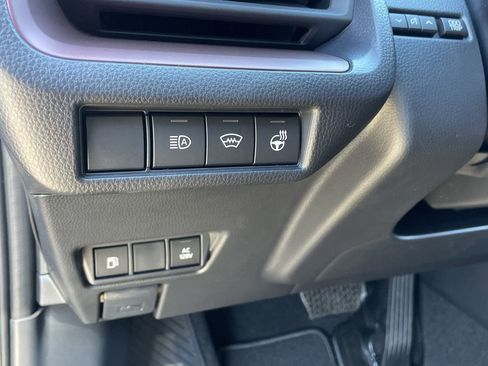 New 2026 Toyota Prius Plug-In Hybrid FWD image 11