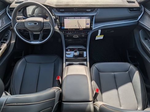 New 2026 Jeep Grand Cherokee Limited AWD/4WD image 8