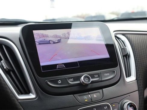 Used 2024 Chevrolet Malibu LT image 13