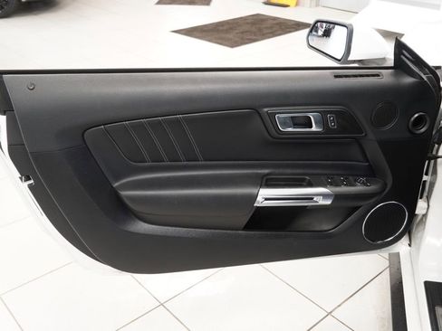 Used 2020 Ford Mustang Premium RWD image 5