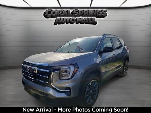 Used 2025 GMC Terrain Elevation w/ Elevation Premium Package AWD/4WD image 4