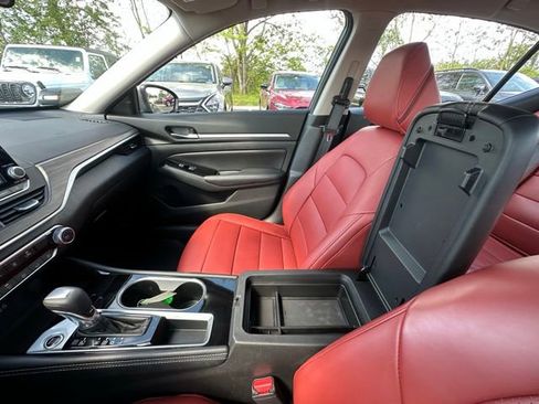 Used 2023 Nissan Altima 2.5 SV image 25