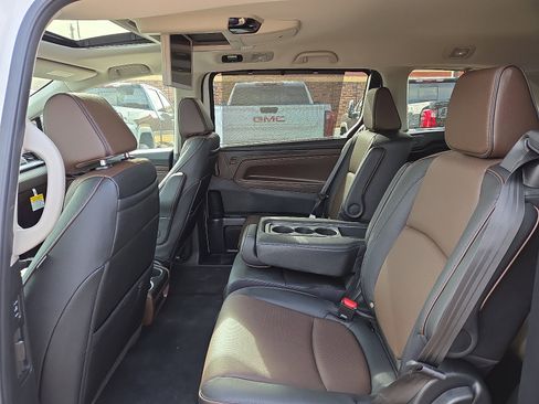 New 2026 Honda Odyssey Elite image 7