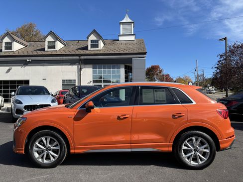 Used 2024 Audi Q3 2.0T Premium image 2