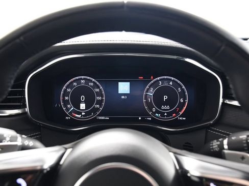 Used 2026 Jaguar F-PACE R-Dynamic S AWD/4WD image 31