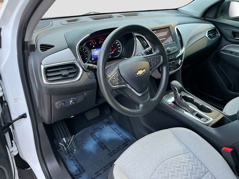 Used 2022 Chevrolet Equinox LS w/ LS Convenience Package image 8