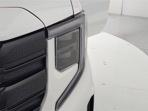 Used 2023 GMC Sierra 1500 Elevation AWD/4WD image 35