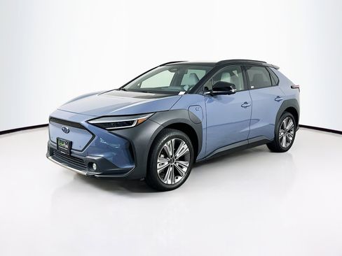 Used 2023 Subaru Solterra AWD image 3
