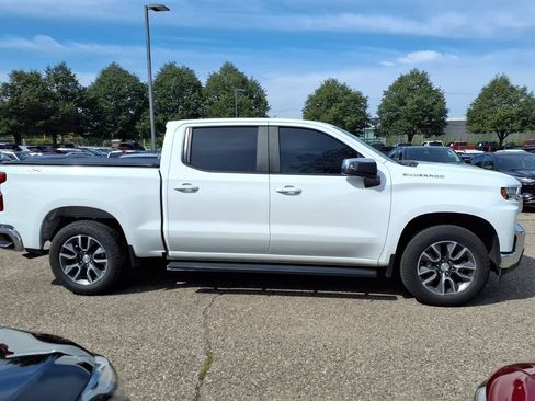 Used 2021 Chevrolet Silverado 1500 LT AWD/4WD image 6