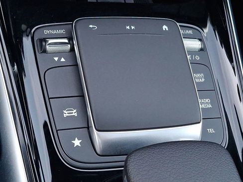 Used 2021 Mercedes-Benz GLB 250 4MATIC image 20