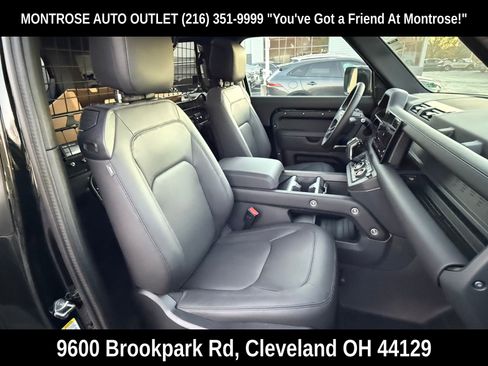 New 2025 Land Rover Defender 90 S image 14