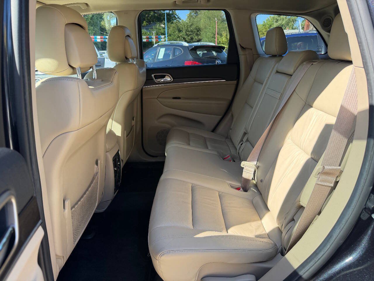 Used 2014 Jeep Grand Cherokee Limited AWD/4WD image 12