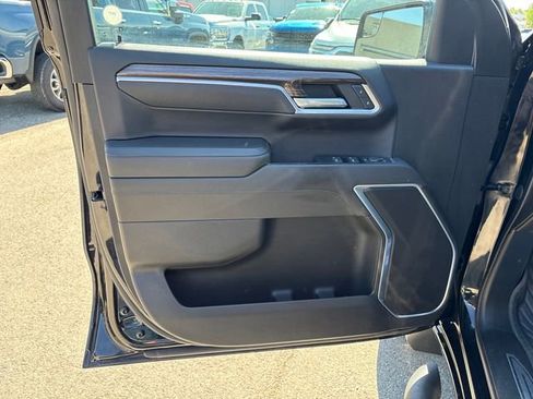 Used 2022 Chevrolet Silverado 1500 RST w/ Z71 Off-Road Package AWD/4WD image 7