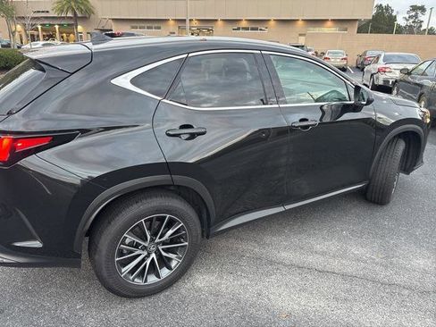 Certified 2025 Lexus NX 250 FWD w/ Accessory Package (Z1) image 5