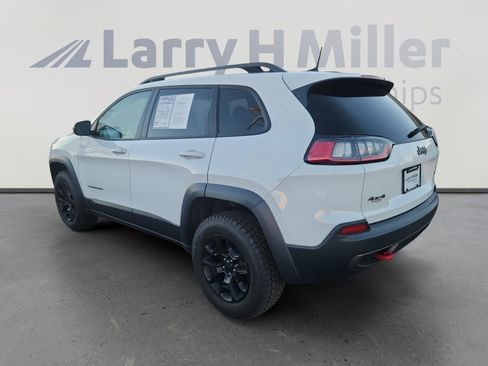 Used 2019 Jeep Cherokee Trailhawk w/ Cold Weather Group image 4